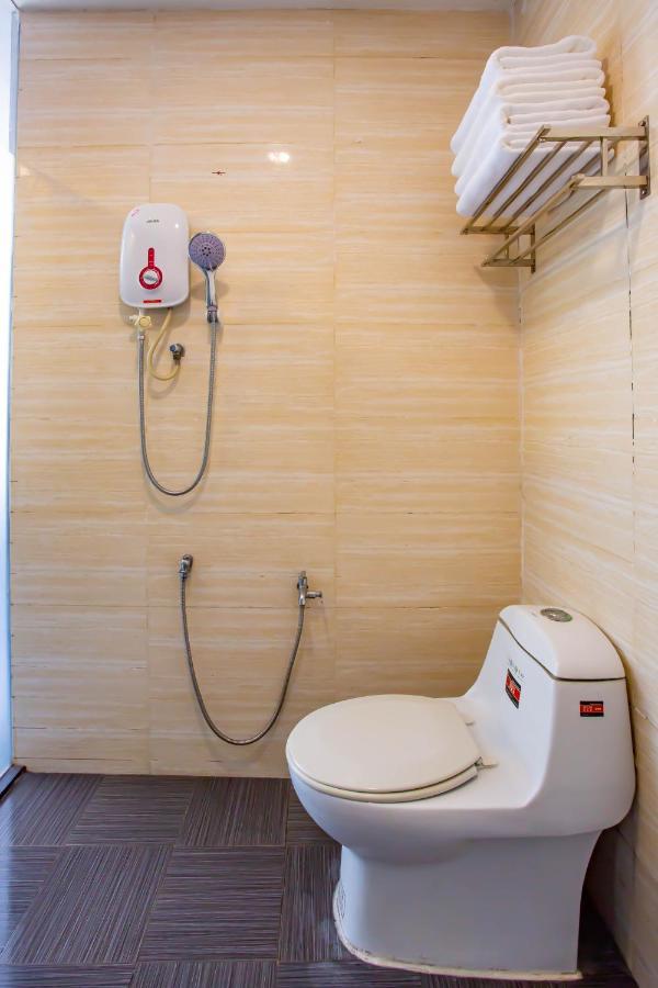 Beez Hotel Kuala Lumpur Extérieur photo