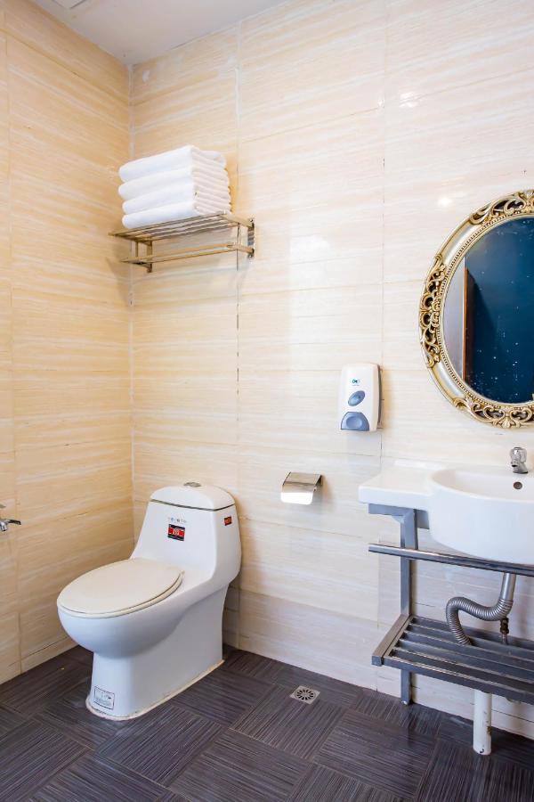 Beez Hotel Kuala Lumpur Extérieur photo